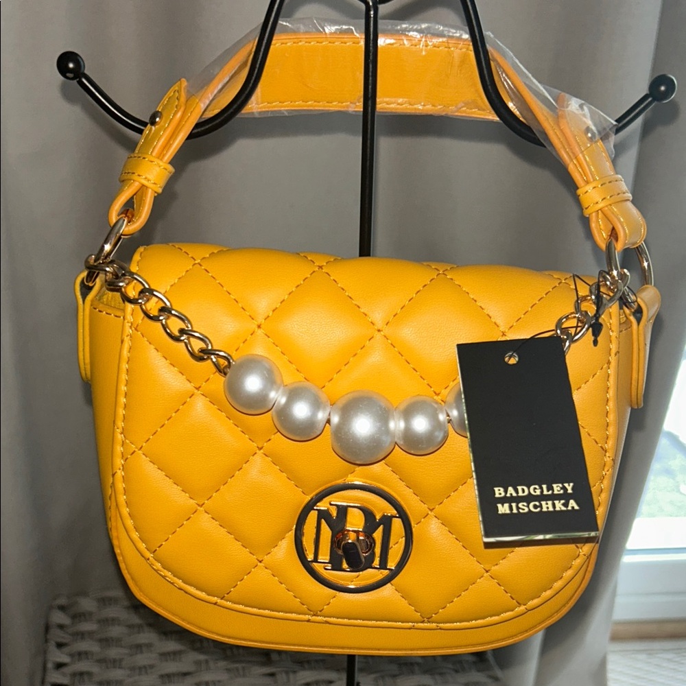Badgley Mischka Mustard Yellow Mini Bag NWT - Picture 1 of 4